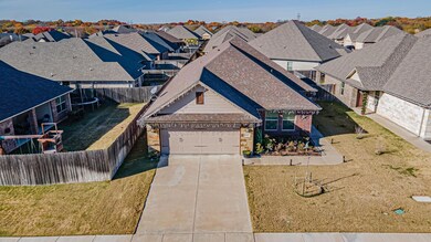 247 Jacinth Ln, Granbury, TX 76049 - photo 2