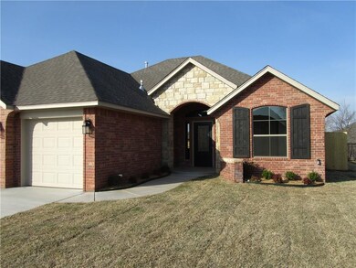 1616 Post Oak Ln, Moore, OK 73160 - photo 2