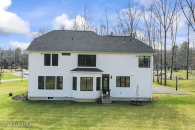 Hommati.com-24_Saddlecreek_Cir_NY-04-09-