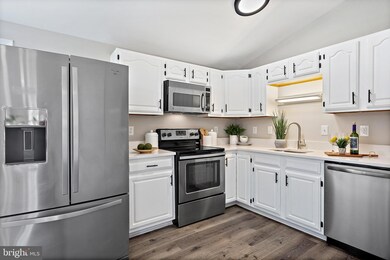 7932 Galloping Cir, Windsor Mill, MD 21244 - photo 4