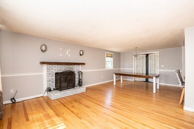 18 Cornish St, Carver, MA 02330 - photo 3