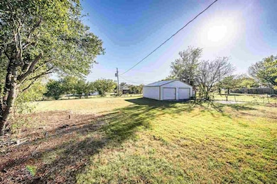 1707 NW 44th St, Lawton, OK 73505 - photo 5
