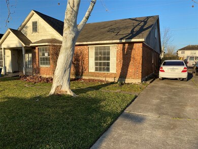 Long driveway for additional parking