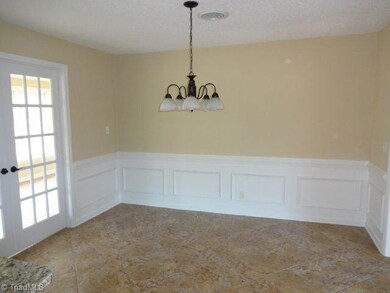 338 Greenvale Rd, Asheboro, NC 27203 - photo 4