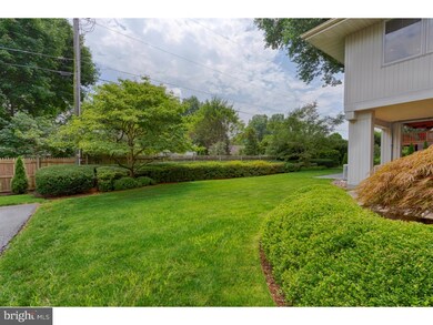 1622 Dauphin Ave, Reading, PA 19610 - photo 5