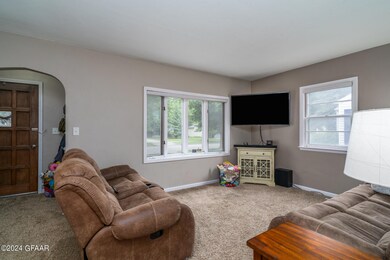 1230 S 9th St, Grand Forks, ND 58201 - photo 3
