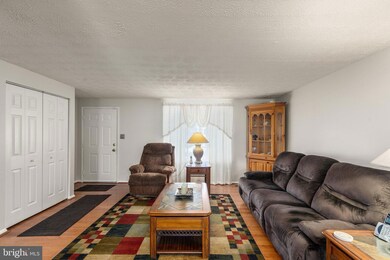 3 Yew Rd, Essex, MD 21221 - photo 6