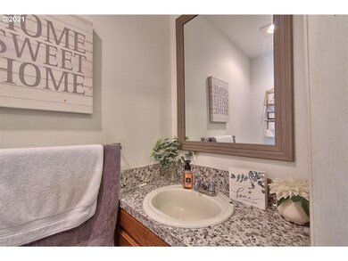 3470 Casteel St unit 3490, Hubbard, OR 97032 - photo 7