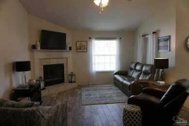 8903 Abbington Dr, Pensacola, FL 32534 - photo 3