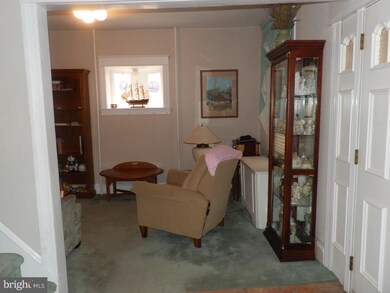 629 Beechwood Ave, Darby, PA 19023 - photo 7