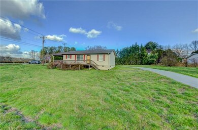 1 Bolton Ct, Hendersonville, NC 28792 - photo 4