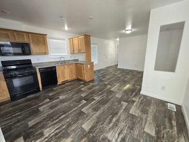 3401 N Walnut Rd unit 121, Las Vegas, NV 89115 - photo 5