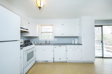 21 Susan Ave, Burlington, MA 01803 - photo 4