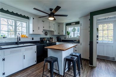 929 Crandall Rd, Tiverton, RI 02878 - photo 4