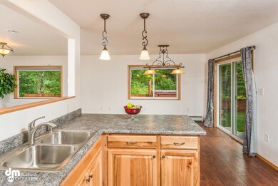 Kitchen_9347-SMALL