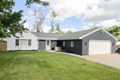 1125 Edgewood Rd NW, Cedar Rapids, IA 52405 - photo 5