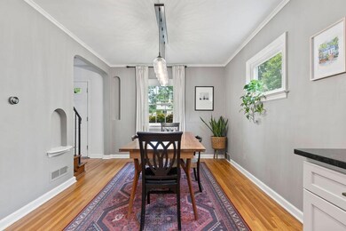03-Dining Room