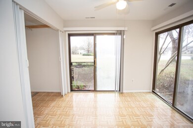 159A Birchfield Ct unit 159A, Mount Laurel, NJ 08054 - photo 2