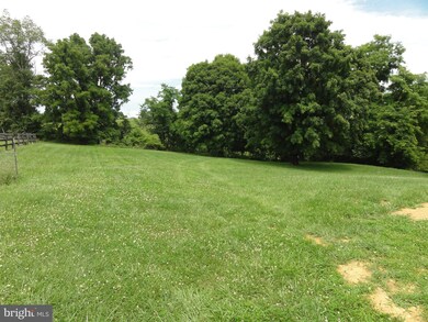 18312 Silcott Springs Rd, Purcellville, VA 20132 - photo 3