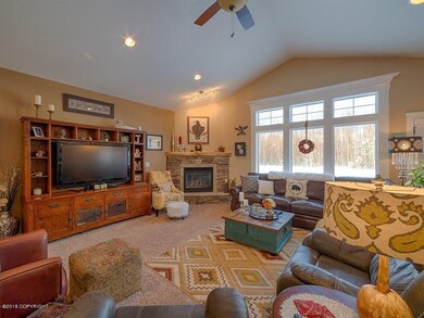 002_Living Room
