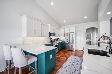 139 S 83rd St, West Des Moines, IA 50266 - photo 7