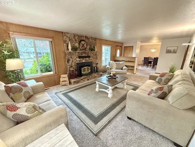 255 N Gardner Ave, Stayton, OR 97383 - photo 7