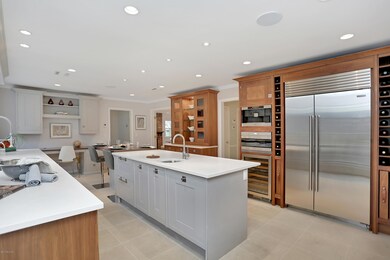 10 Shady Brook Ln, Old Greenwich, CT 06870 - photo 2