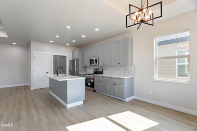 3317 34th St W, Williston, ND 58801 - photo 5