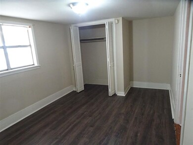 1609 Hendricks Ave, Laredo, TX 78040 - photo 6