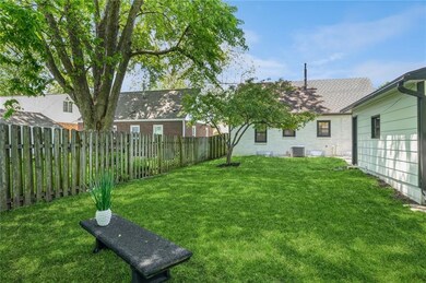 1321 57th Place, Des Moines, IA 50311 - photo 5
