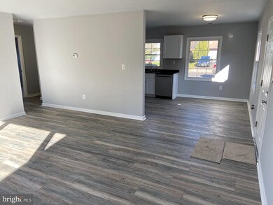 28 Bloomfield Ln, Willingboro, NJ 08046 - photo 4