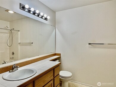 8515 244th St SW unit A4, Edmonds, WA 98026 - photo 6