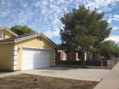 6128 W Palmaire Ave 005