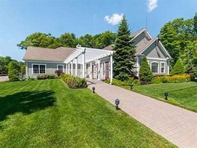 309 Hampton Way, Abington, MA 02351 - photo 2