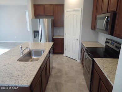 6201 N Catalano Villa Place, Tucson, AZ 85741 - photo 5