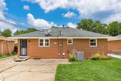 R_1313_Roberts_Place__010