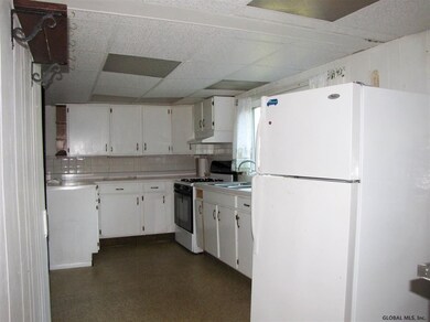 11 Liberty St, Corinth, NY 12822 - photo 3