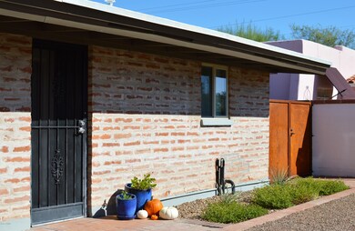 Linden Entryway