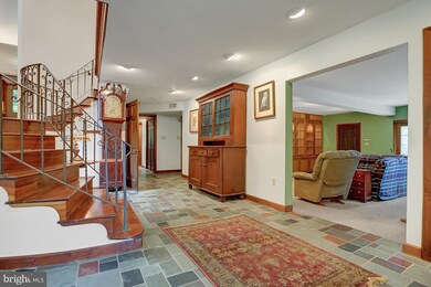 47 Fawn Dr, Reading, PA 19607 - photo 5