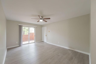 1080 Armstrong Mill Rd unit A, Lexington, KY 40517 - photo 2