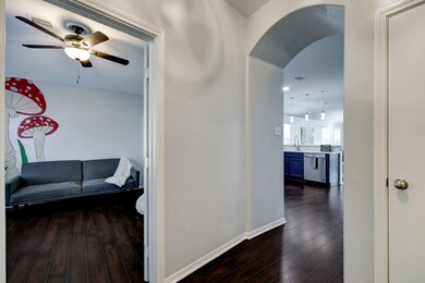 386 De Coster Blvd, Alvin, TX 77511 - photo 2