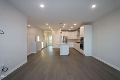 [L570-z006]Kitchen