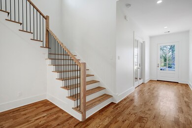 1039 W 41st St, Houston, TX 77018 - photo 4