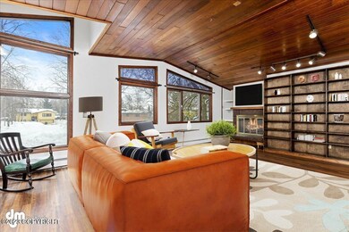 04-Living Room 20230317-DW-2747_Final