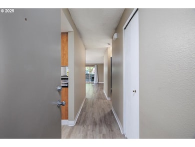 11640 SW Boones Bend Dr, Beaverton, OR 97008 - photo 4