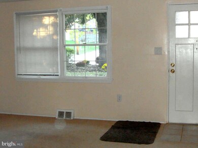 6401 Loch Crest Ct, Idlewylde, MD 21239 - photo 3