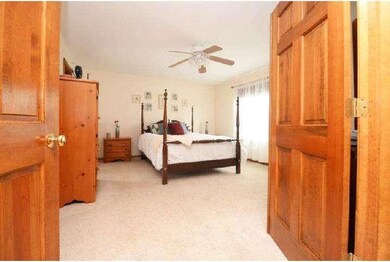 330 Metsger Way, Chalfont, PA 18914 - photo 4