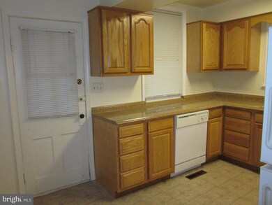 18 Belfast Rd, Lutherville Timonium, MD 21093 - photo 7