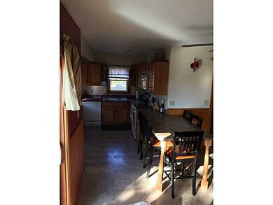 855 Manville Rd, Woonsocket, RI 02895 - photo 5