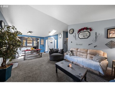 Living Room/Dining Room